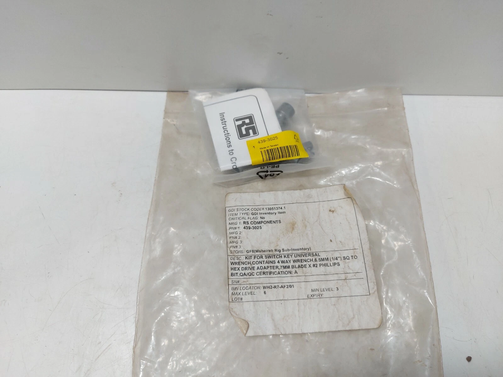 Kit de clés pour armoire de commande RS 439-3025 - Image 1