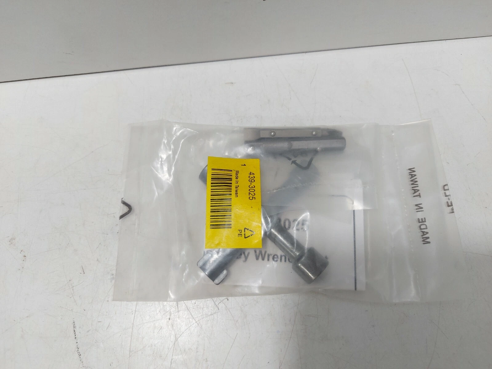 Kit de clés pour armoire de commande RS 439-3025 - Image 4