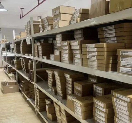 Une clé neuve d'armoire de commande USS 4 1203149 *ll - Image 3