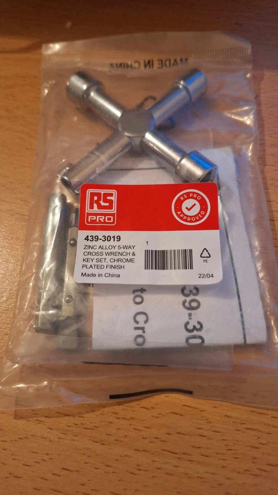 RS PRO 4393019 Cross Wrenches Control Cabinet Key Diecast  Chrome Finish - Image 1