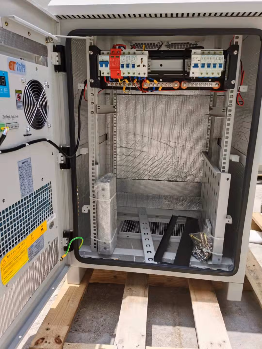 Temperature Control Cabinet IP55 Waterproof Bts Cabinet - Image 4