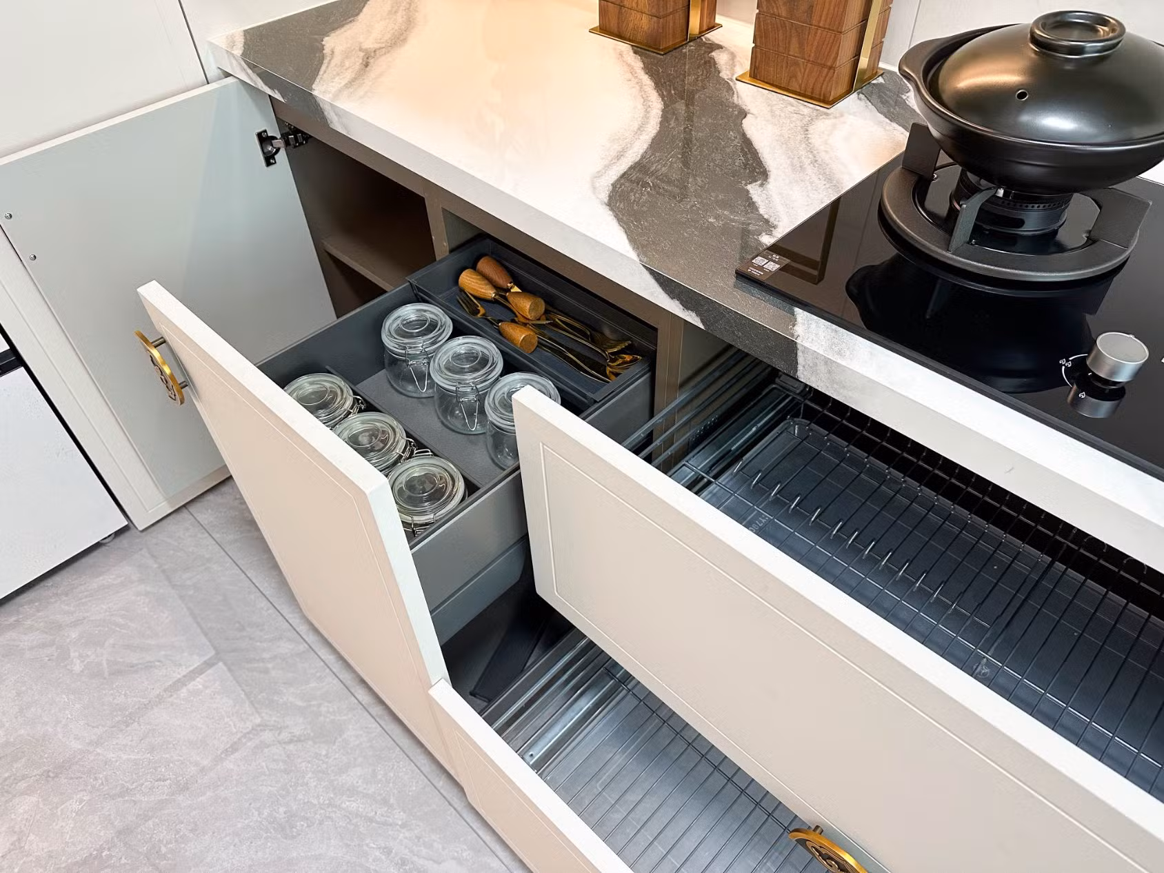 Stylish Wooden Kitchen Storage Cabinet with Custom Size Choices - Image 5