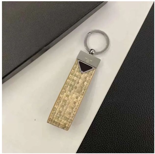 2025 Designer Unisex Black Chain Accessories p Keychains Letter Luxury Pattern Car Keychain Jewelry Gifts Lanyards For Key Bag 01 - Image 5