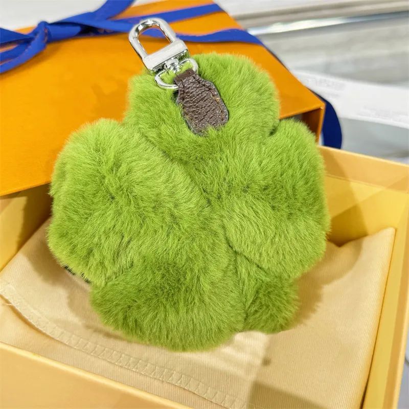 Keychains Lanyards Designer Keychains Women Wool Bag Hanging Men Fashion Car Keychain Clover Model Key Chain Letter Bag Pendant - Image 3