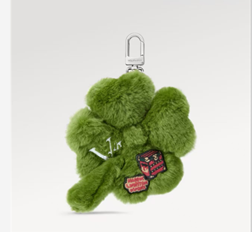 Keychains Lanyards Designer Keychains Women Wool Bag Hanging Men Fashion Car Keychain Clover Model Key Chain Letter Bag Pendant - Image 1