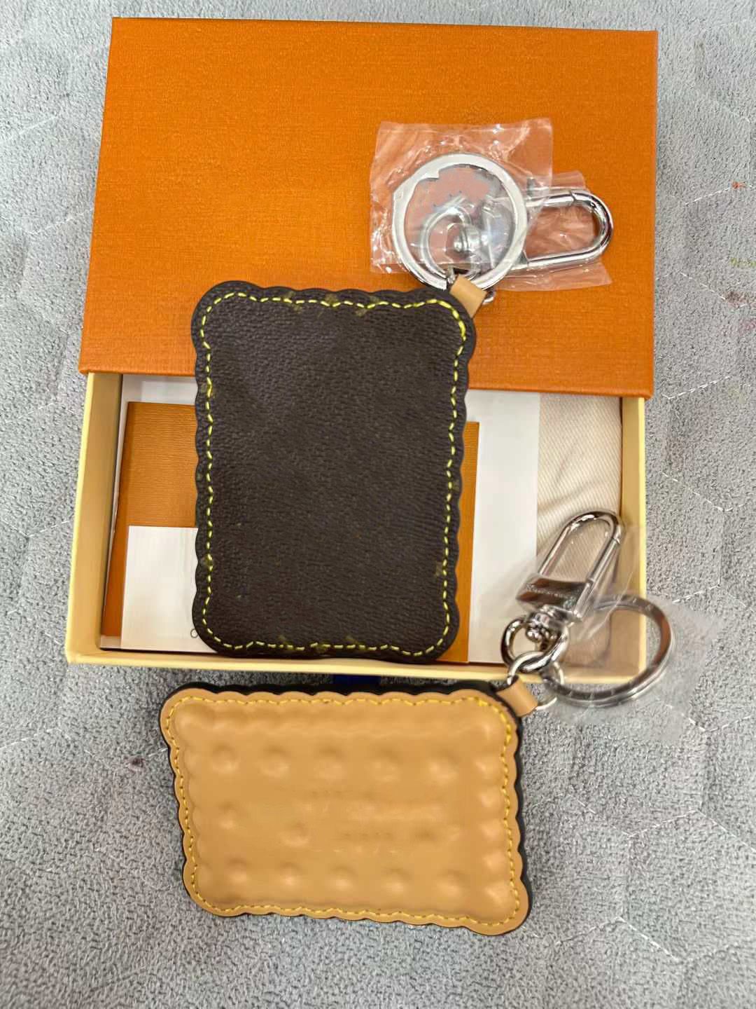 Keychains Lanyards with Leather Airplane Key Holder - Classic Designer Wallet Keychain Bag Charm Pendant for Women and Girls - Image 2