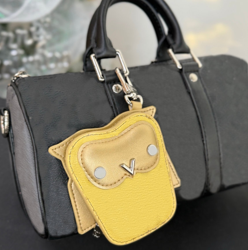 Luxury Bag Charm Leather Mini Owl bag Keychains Pendants Wallet headset Keyring Designer Cute Animal Owl Coin Purse Key Holder gift 7 Colors - Image 3