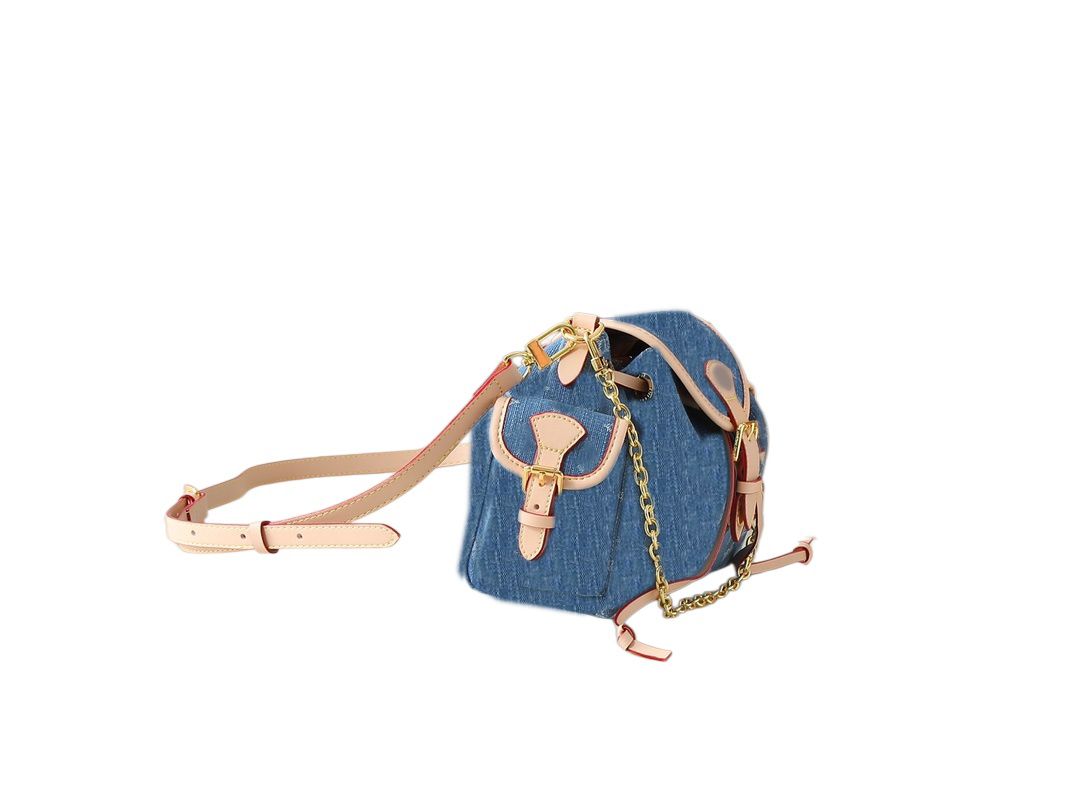 Elegant Collection Side Pocket Accessory Purse Featuring Traditional Style with Key/Lipstick Holders - Image 2