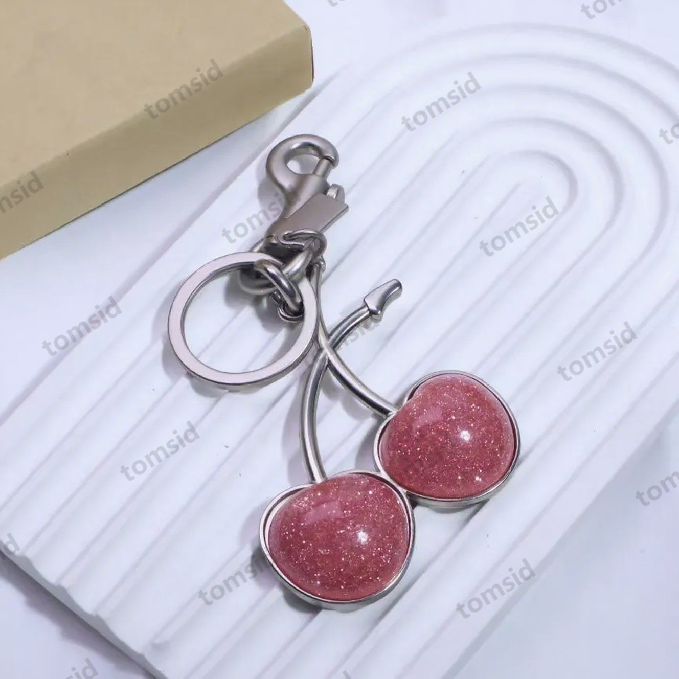Luxury Fruit Keychain For Womens Cherry Bag Charm Brand Designer Key Ring Womens Bag Pendant Flower Letters Buckle Car Keychains Handmade Key Chain Bracelet - Image 5