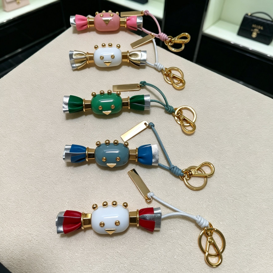 Fashion Monogram Candy Triangle Robot Bag Charm Keychains Luxury Gold Plated Key Ring for Handbag Decor gift - Image 3