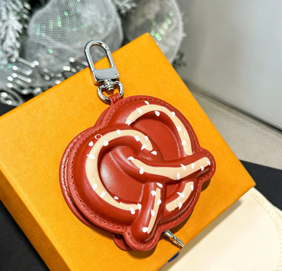 Fashion Panda Key Wallet Purses for Women Girls Brand Bretzel Pouch Purses Mini Leather Zipper Wallets Coin Change Pouch Key Men Taiyaki Pouch Bags Keychain Charms - Image 1