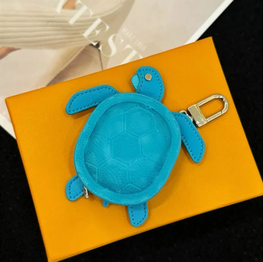 Designer Luxury Keychains Charm for Women Turtle Crab Frog Pouch Fashion Bag Pendant Mens Designers Leather Coin Purse Accessories Key Chain - Image 1