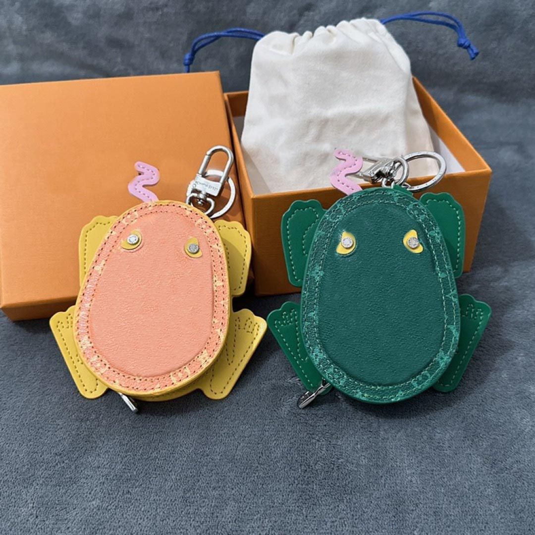 Designer Luxury Keychains Charm for Women Turtle Crab Frog Pouch Fashion Bag Pendant Mens Designers Leather Coin Purse Accessories Key Chain - Image 3