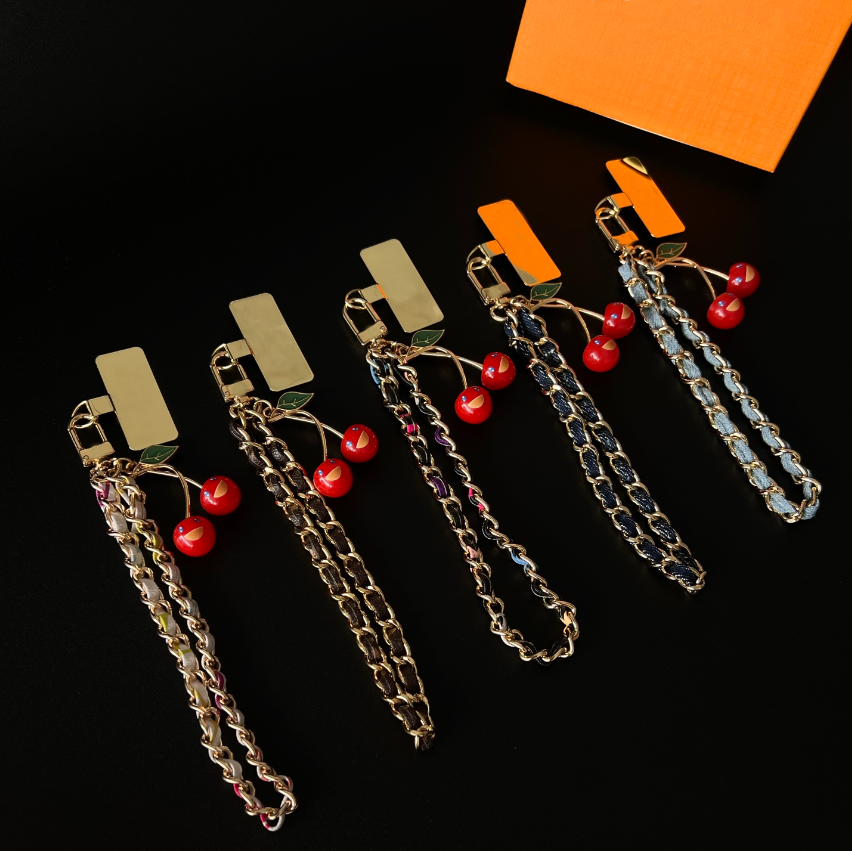 Designer Keychain Luxury Cherry Flower Clover Bag Charm Pendant Keychains Cherry Denim Lanyards Gold Chain Key Ring For Women Men Hanging Chain Pendant gift - Image 2