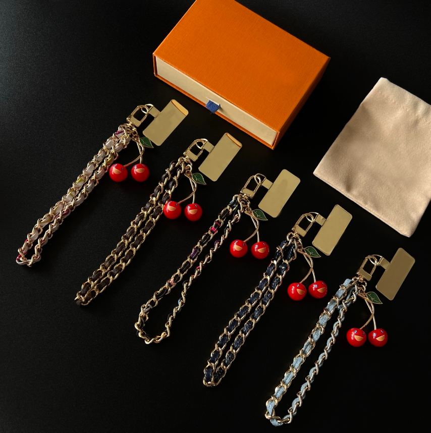 Designer Keychain Luxury Cherry Flower Clover Bag Charm Pendant Keychains Cherry Denim Lanyards Gold Chain Key Ring For Women Men Hanging Chain Pendant gift - Image 3