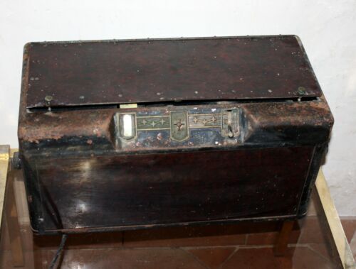 Cabinet circa 1890. Post mortem, homme avec croix par Jules Mazillier à Dijon. - Image 5