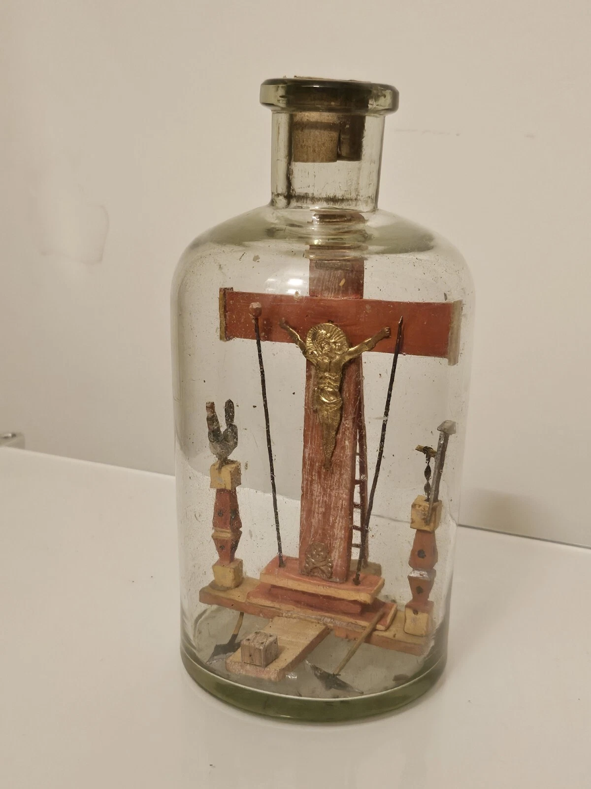 Grande bouteille Passion Christ croix crucifix échelle Art Populaire... - Image 1