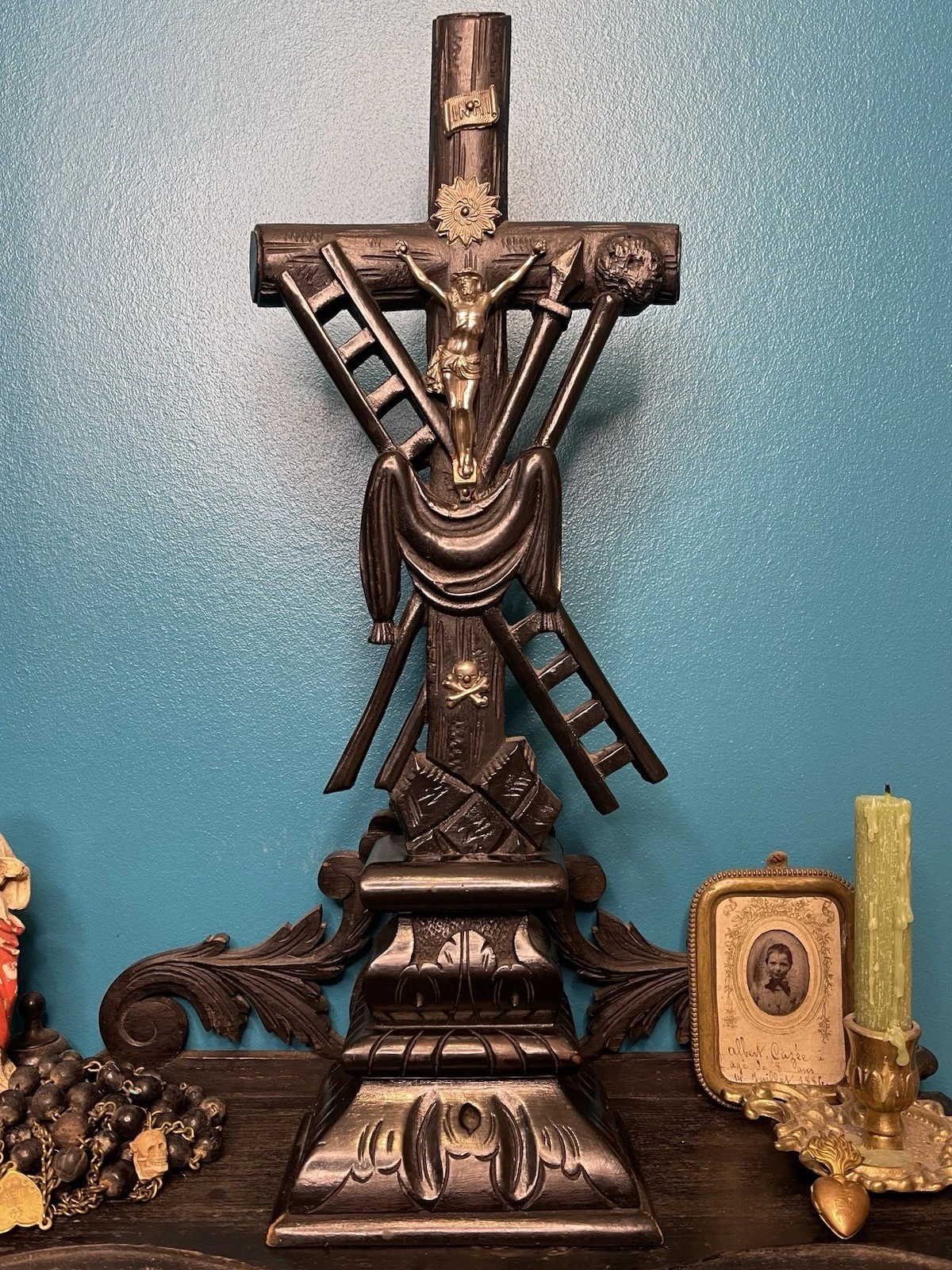 Très Grand Crucifix D’Autel Croix De La Passion Napoléon 3 Bois Noir 46cm Haut - Image 1