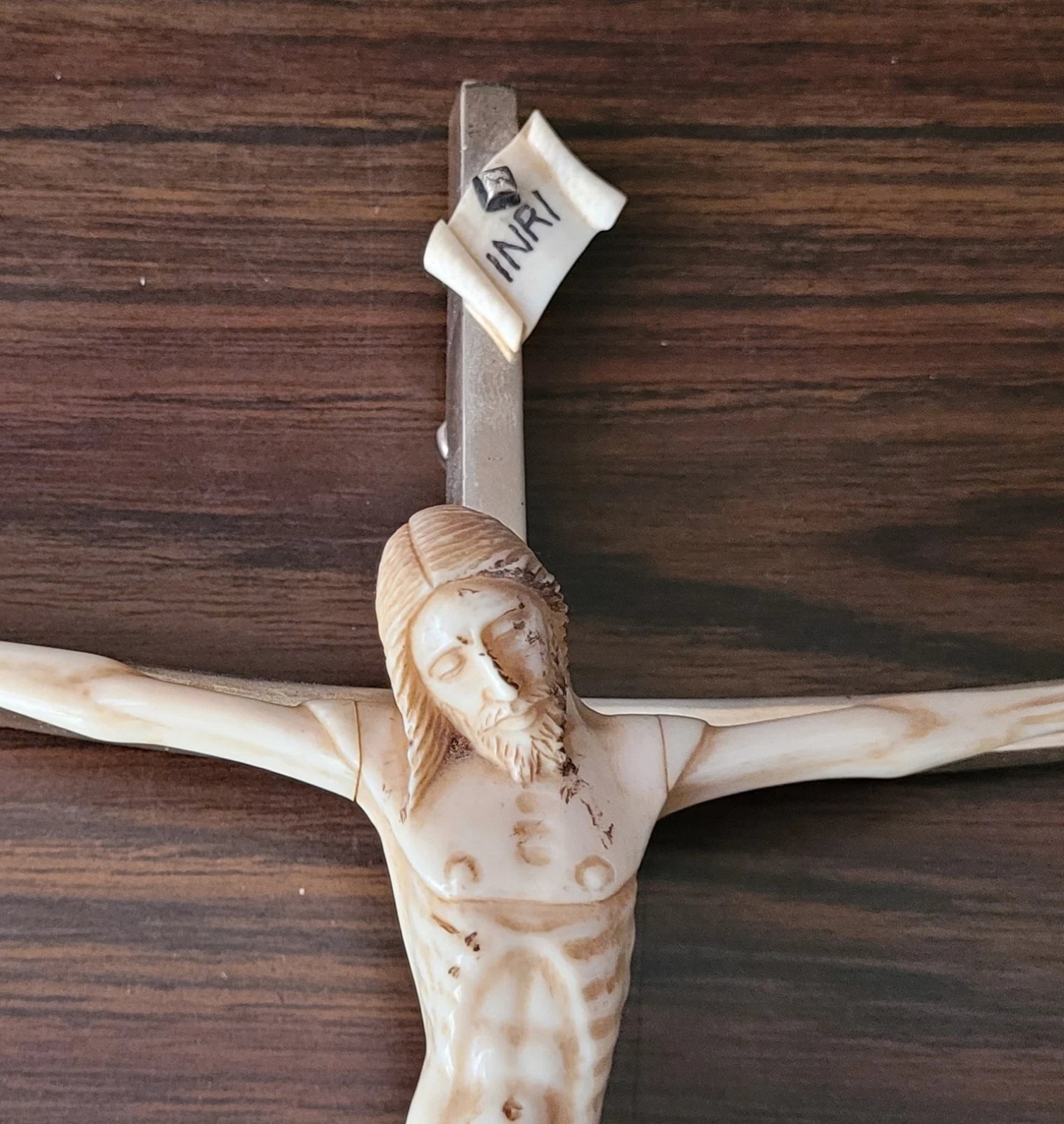 ​Christ Sculpté Ancien sur Croix Argent Massif Poinçonné 160 g - 28 cm #K22 - Image 3
