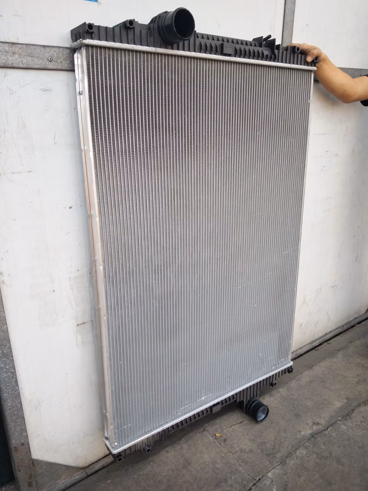 American Truck Radiator 05-29617-005 for Detroit Engine, Freightliner Cascadia Series 2001-1725 - Image 6