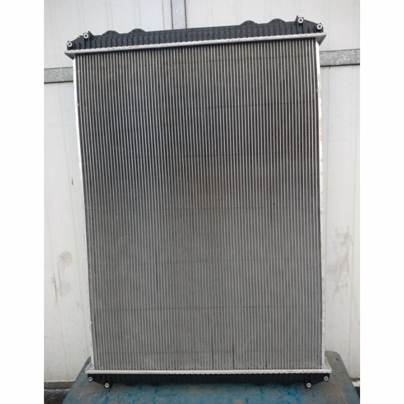 Auto Parts Radiator for Columbia Truck Engine Cooling System Radiator 2001-1724 Hdc010145PA for Freightliner Series - Image 2