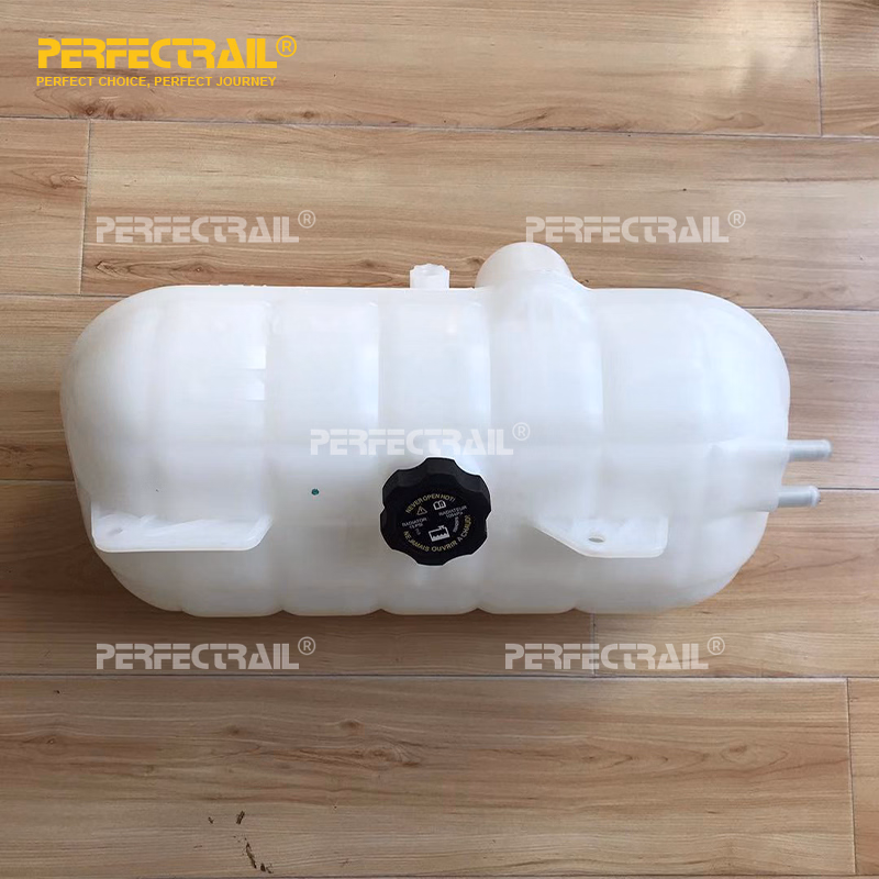 PERFECTRAIL A0523045000 Manufacturer Car Auto Parts Heavy Duty Coolant Overflow Water Expansion Tank for Freightliner Columbia Truck - Image 1