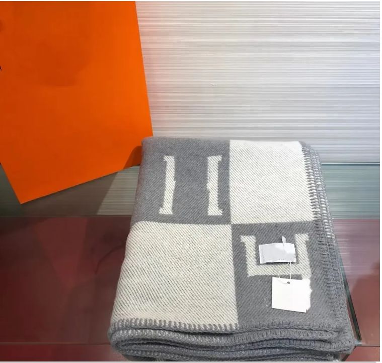 Luxury Thicken Cashmere Blankets Sublimation Letter Home Travel Throw Winter Baby Beach Blanket Towel Womens Soft Shawl Warm - Image 5