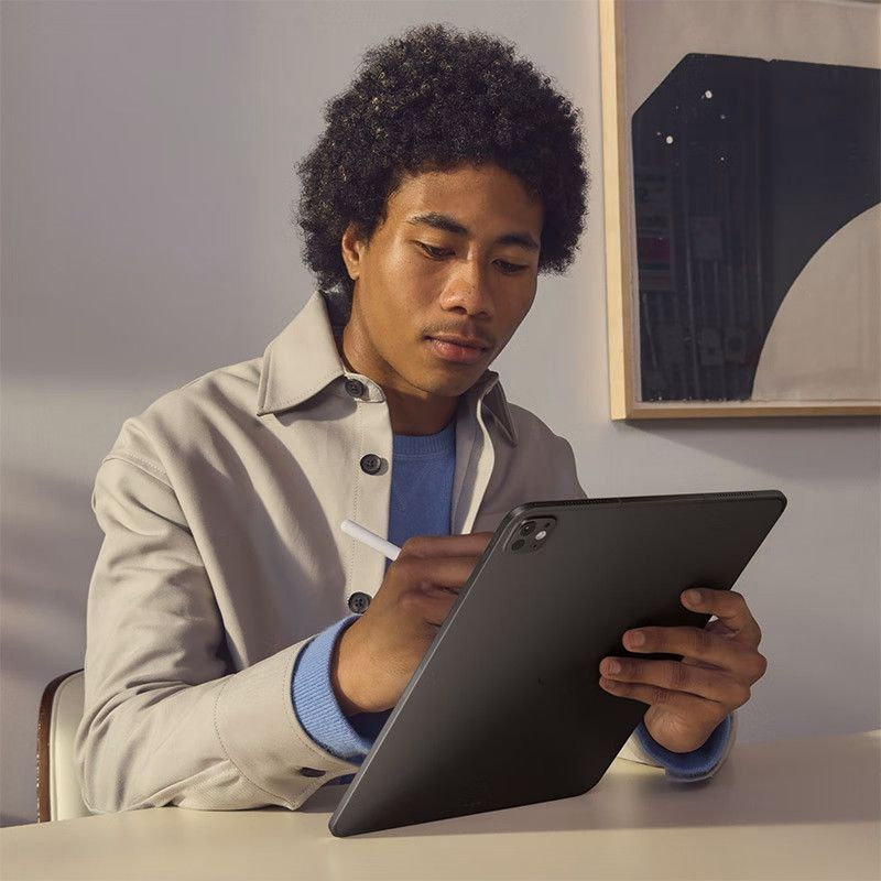 Ipad Pro M4 13 Inches 2025 IPad Pro M4 (11 Inch Or 13 Inch) Model, Movie Prop/Designed For Presentation Purposes. - Image 4