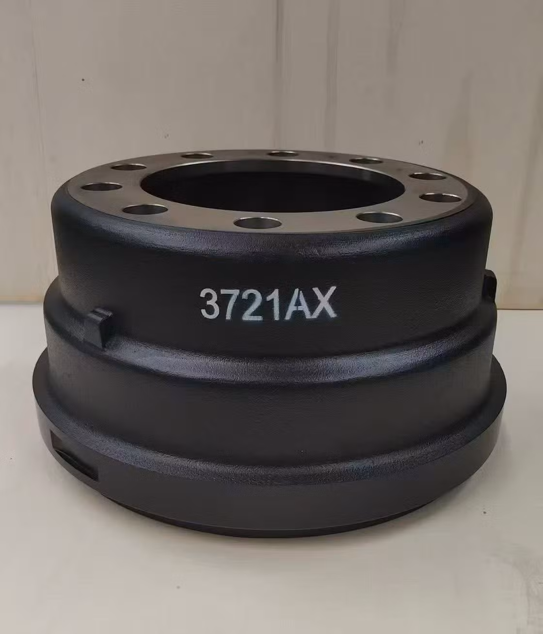 Semi-Trailer Truck Brake Drum 3922X Suitable for Freightliner, Made in China, Black Brake Drum - Image 6