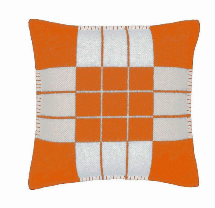 Decorative Throw Pillow Covers Designer Pillows Decorative Throw Pillow Luxury Fashion Vintage Fleece Pillowcase Cover Case Covers Wool Pillowcases Sofa Home 45x45CM - Image 2