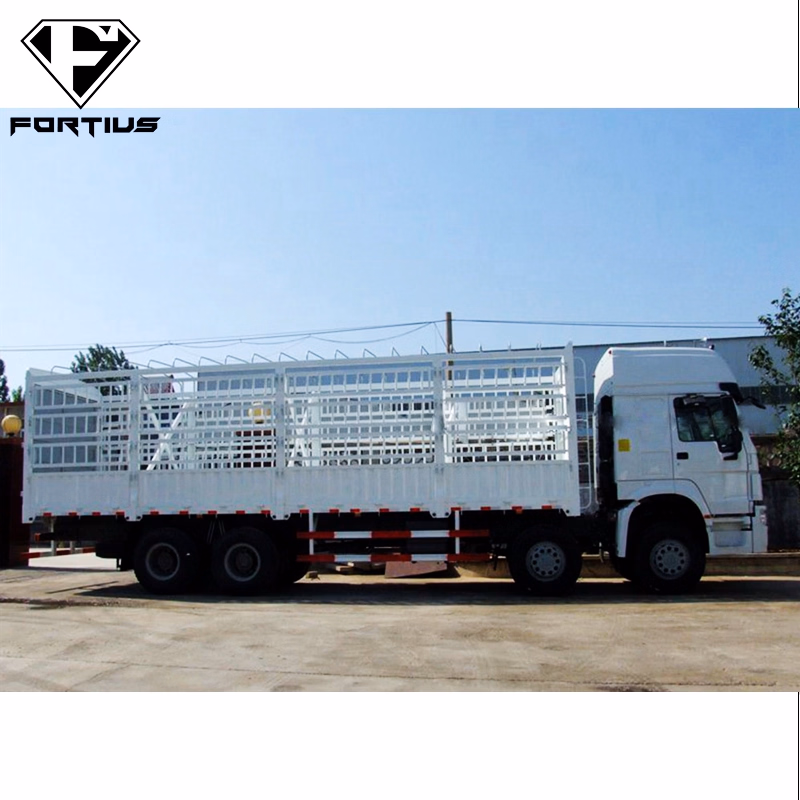 Sinotruk HOWO Max HOWO T5g Nx 380HP 400HP 430HP 8X4 6X4 6X2 4X2 Stake Camion Cargo Truck Freightliner Trucks for Livestock and Poultry Transportation - Image 1