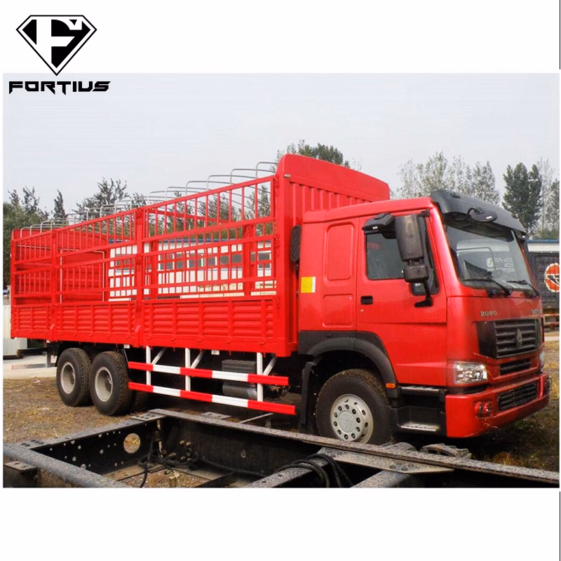 Sinotruk HOWO Max HOWO T5g Nx 380HP 400HP 430HP 8X4 6X4 6X2 4X2 Stake Camion Cargo Truck Freightliner Trucks for Livestock and Poultry Transportation - Image 6