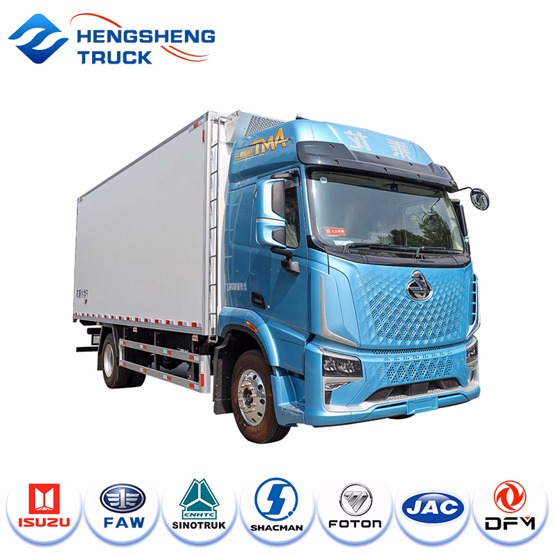 4*2 6X4 Freightliner Refrigerated Truck Food Trucks for Vegetables and Fruits Transportation - Image 6