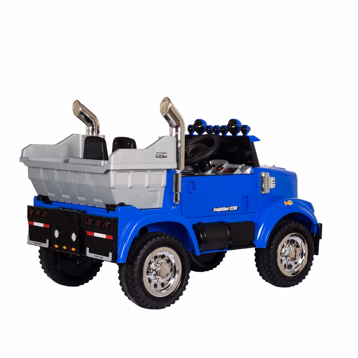 R/C Licensed Freightliner Coronado 2.4G Remote Controlled Car for Kids - Image 5